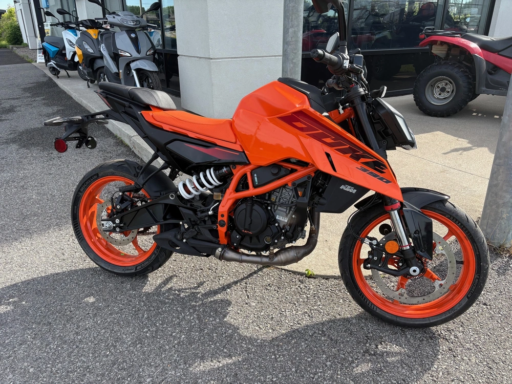Ktm 390 Duke 10 Km 2024 alt