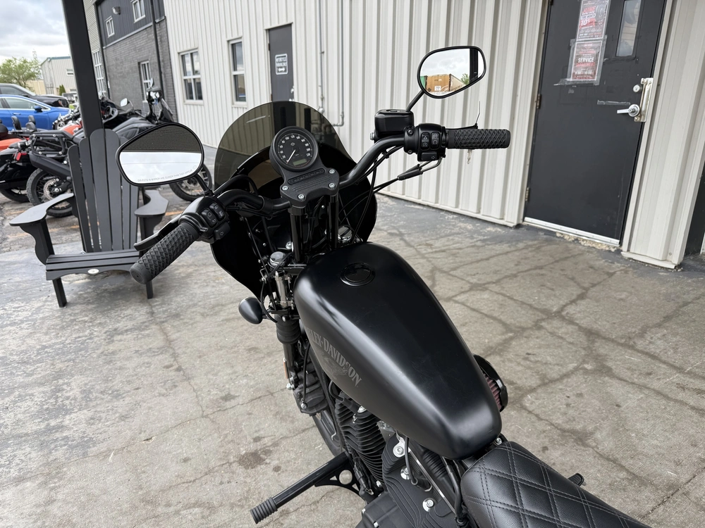 2017 Harley-davidson Iron 883 alt