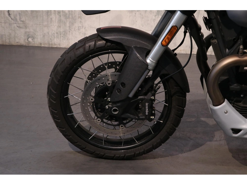 Moto Guzzi V85tt 2022 alt