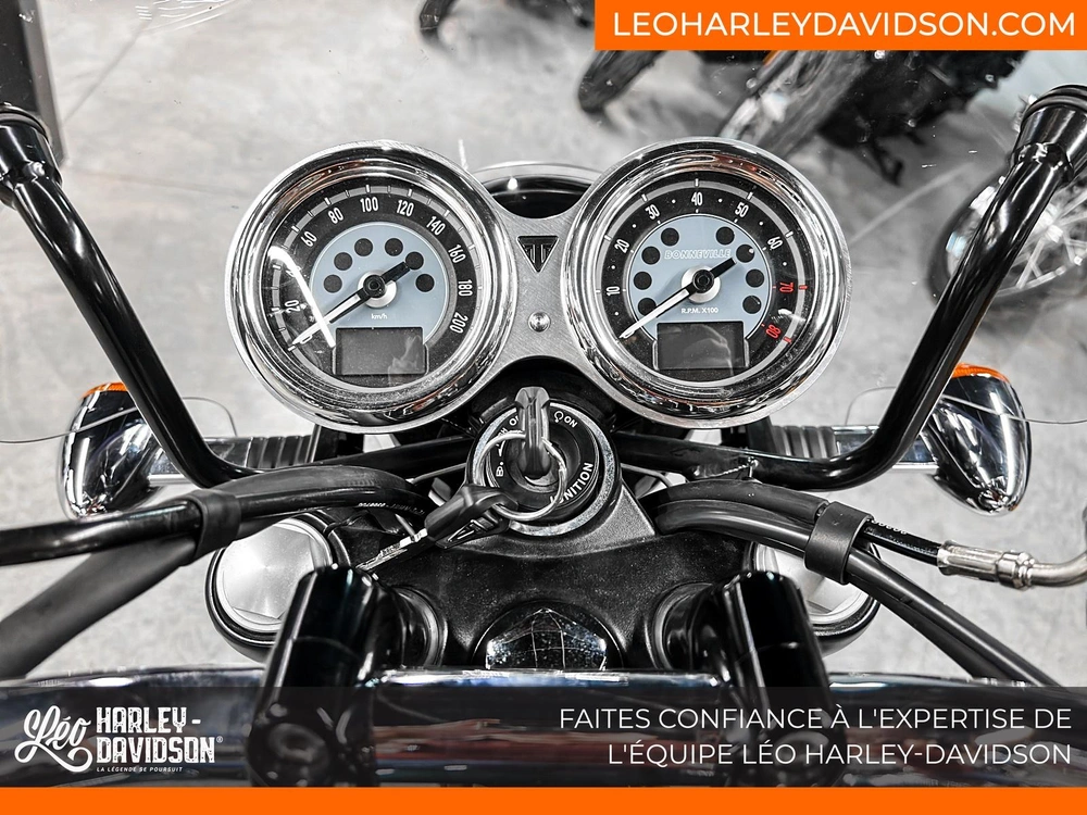 2022 Triumph Bonneville T120 alt
