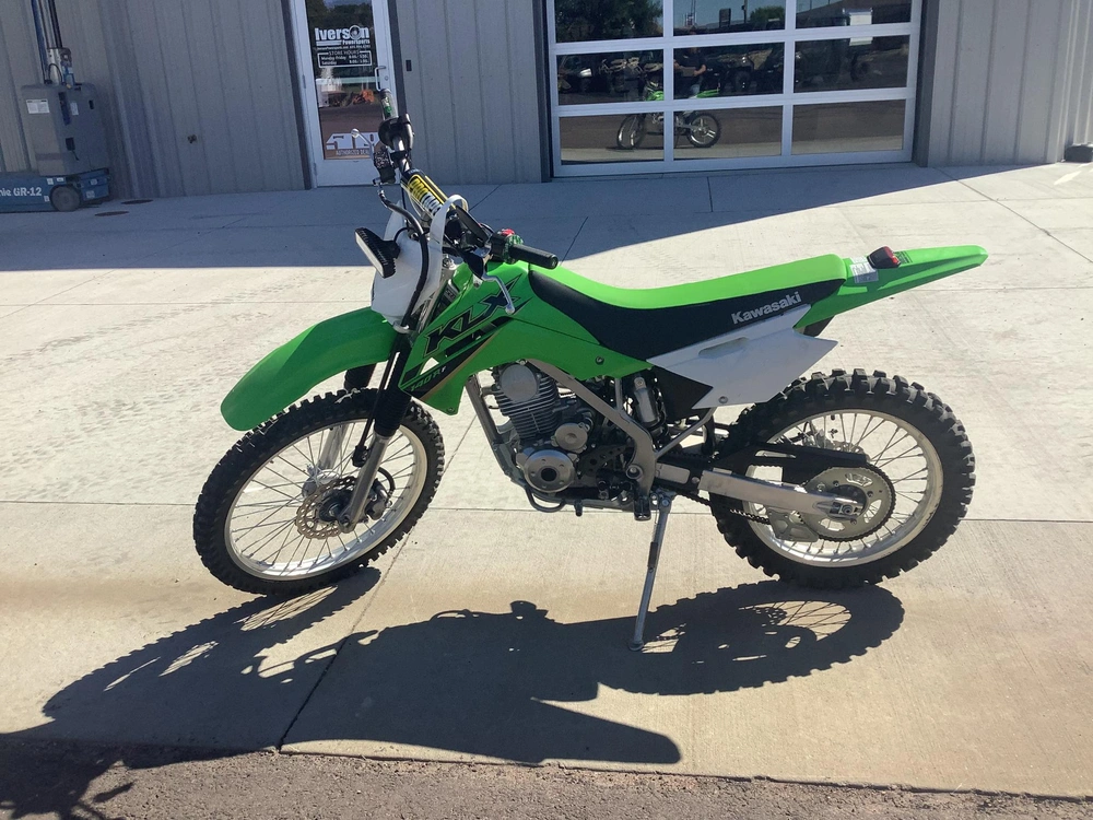 2022 Kawasaki Klx140fr alt