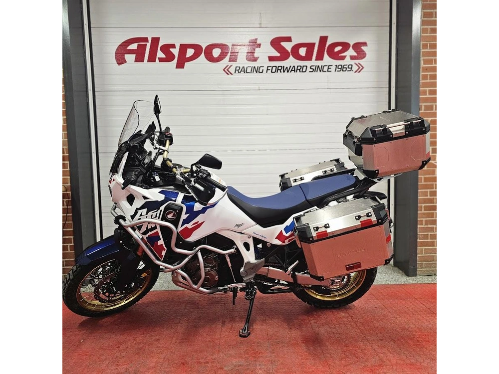 2024 Honda Africa Twin Adventure Sports alt