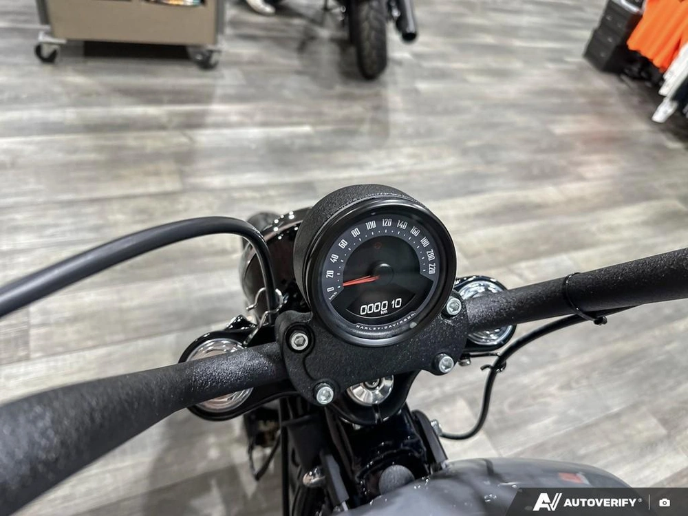 2026 Harley-davidson Street Bob alt
