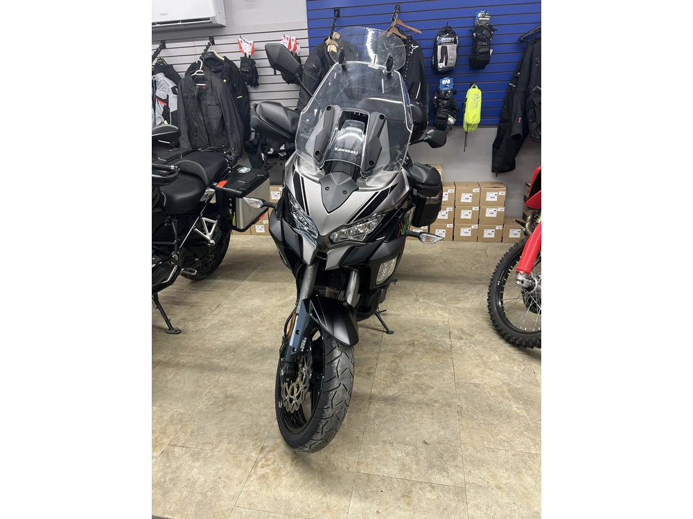 Kawasaki Versys 1000 2022 alt