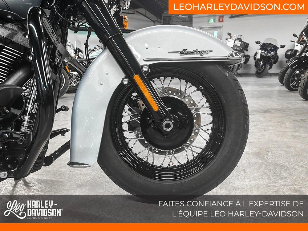 Harley-davidson Flhcs Heritage Classic 2024 alt