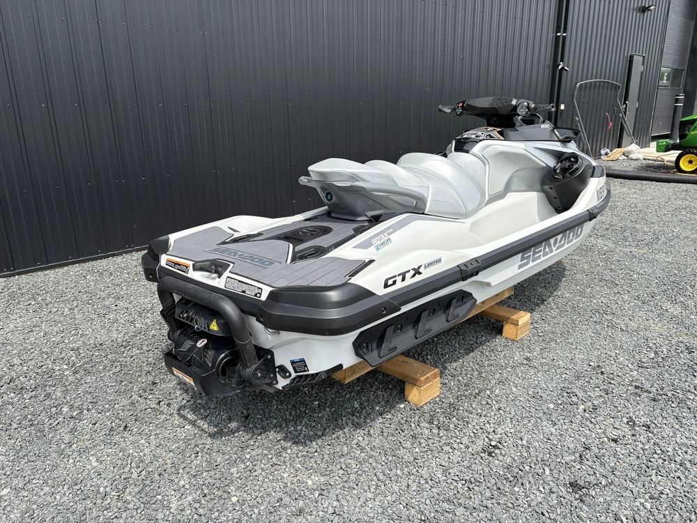 2024 Sea-doo Pwc Gtx Ltd 300 Aud Wh Ibr Idf 24 alt