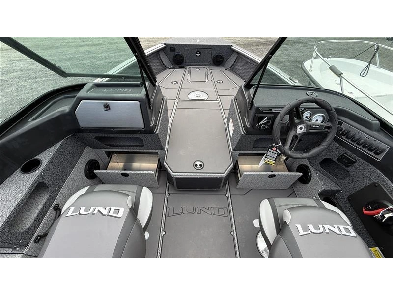2026 Lund Boat Co 1775 Impact Xs Sport alt