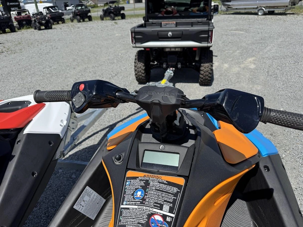 2026 Sea-doo Spark Trixx 1 Up alt