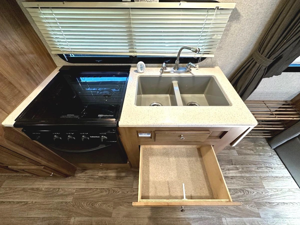 Flagstaff Micro-lite 23lb 2018 alt