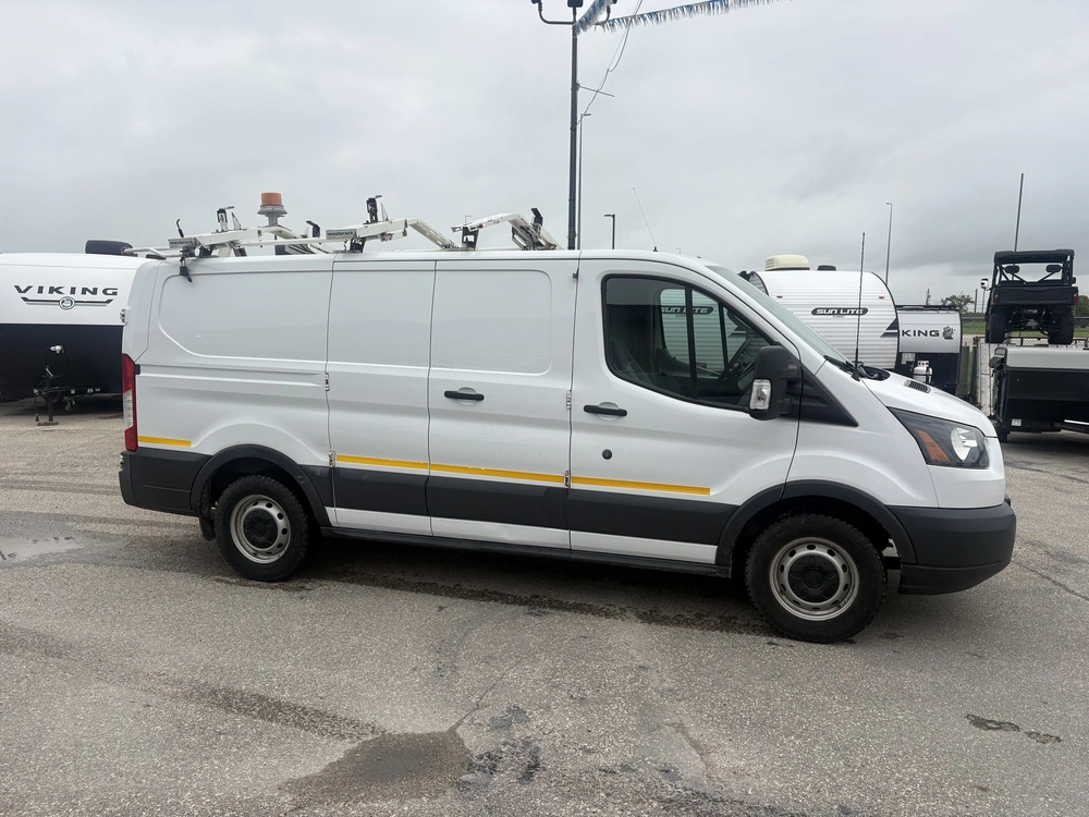 2015 Ford Transit T-150 Cargo Van alt