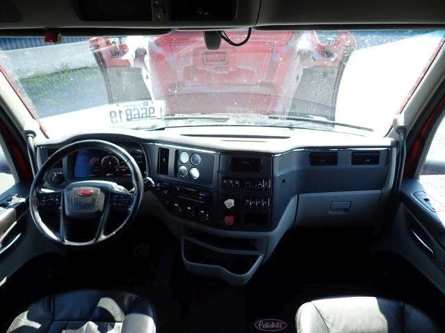 Peterbilt 579 2024