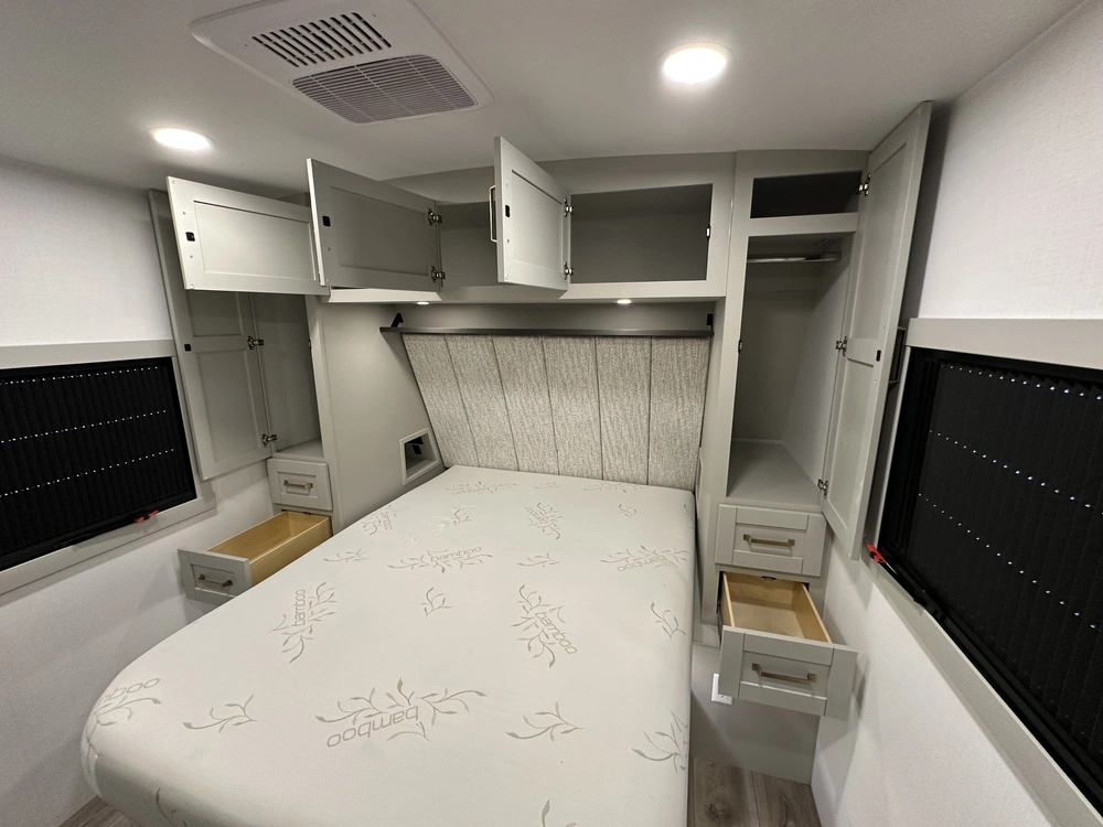 2024 Brinkley Rv Z-air 285 alt