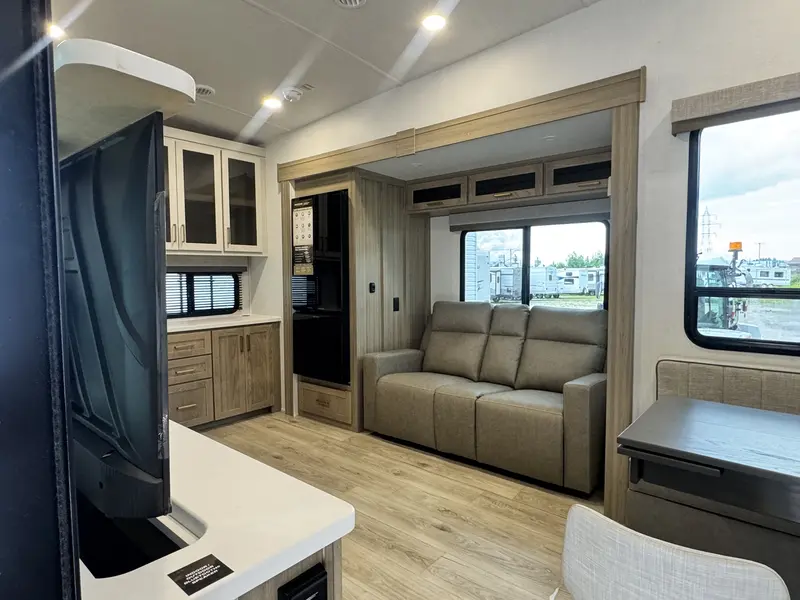 2027 Forest River ROCKWOOD SIGNATURE 301SRK
