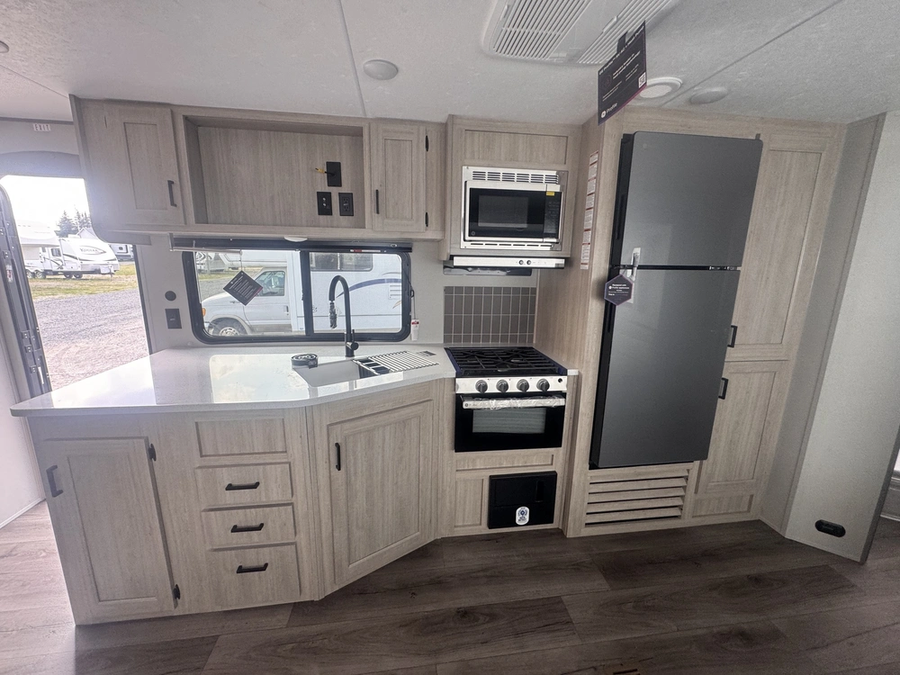 Coachmen Catalina 243rbs 2026 alt