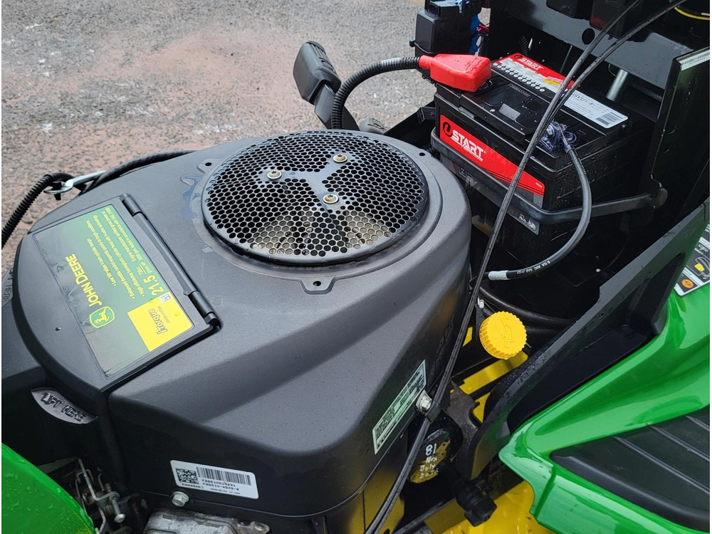 2021 John Deere X370 alt