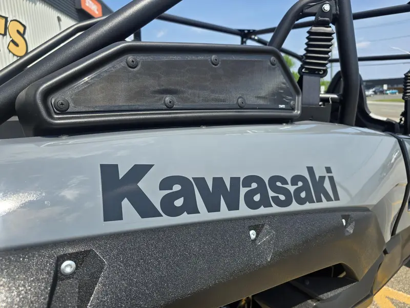 2027 Kawasaki KRT1000 TR
