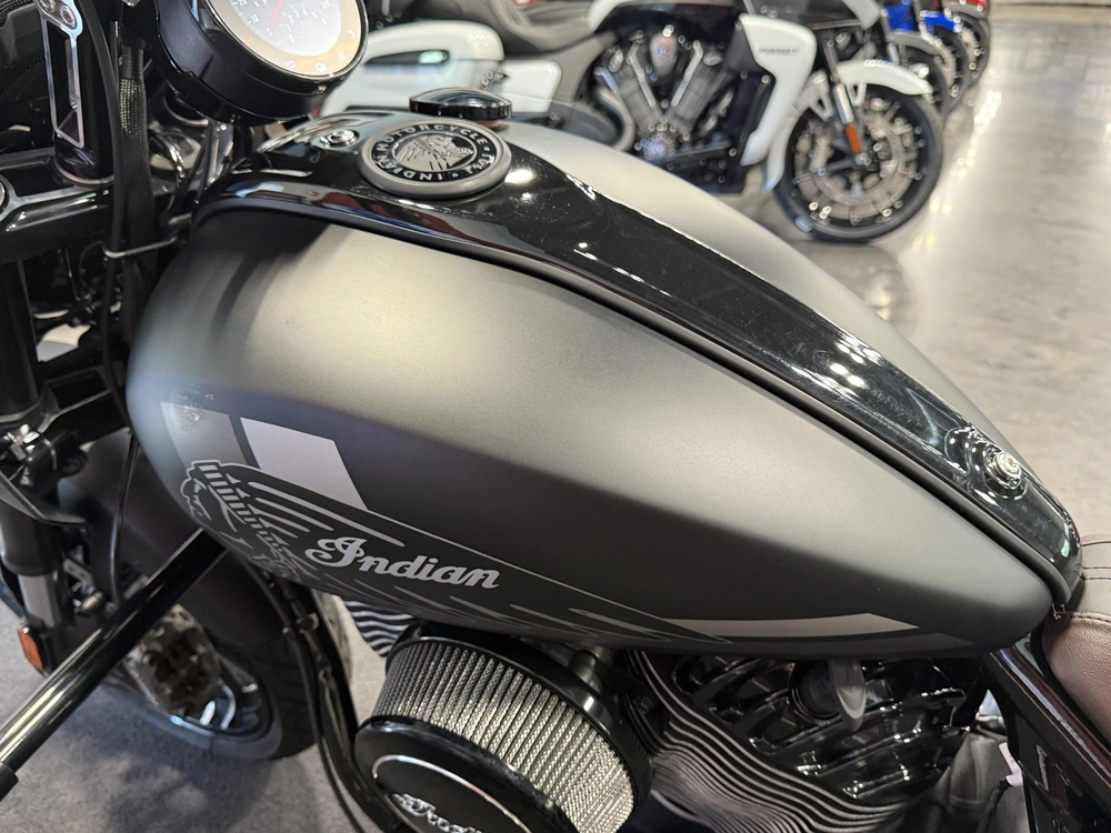 2025 Indian Motorcycle Sport Chief Rt alt