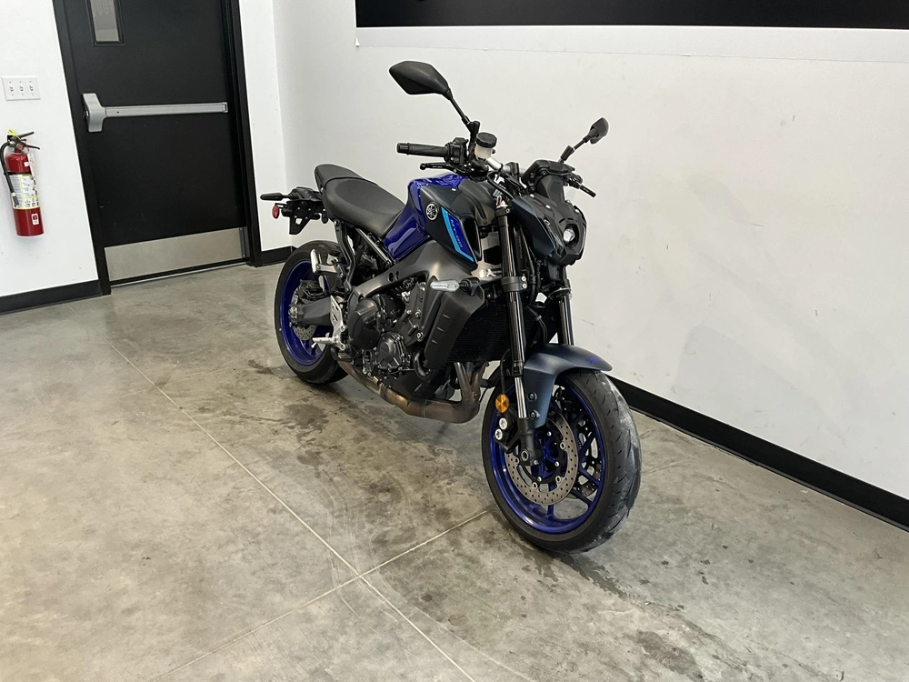 Yamaha Mt09 2023 alt