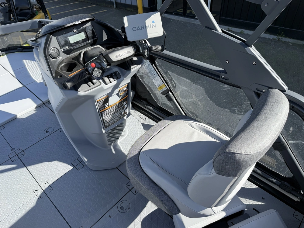 2025 Sea-doo Switch Sport 18' alt