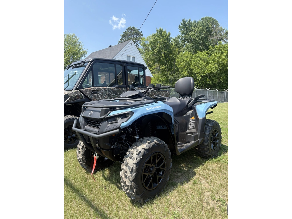 2026 Can-am Out Max Xt 700 alt