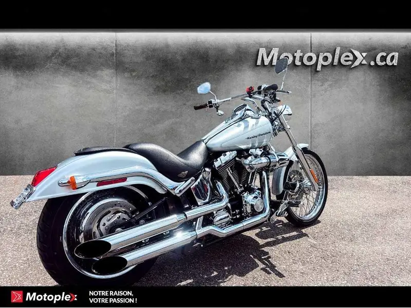 Used 2004 Harley-Davidson FXST SOFTAIL in Mirabel