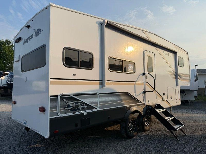 Jayco Eagle 24mle 2027 alt