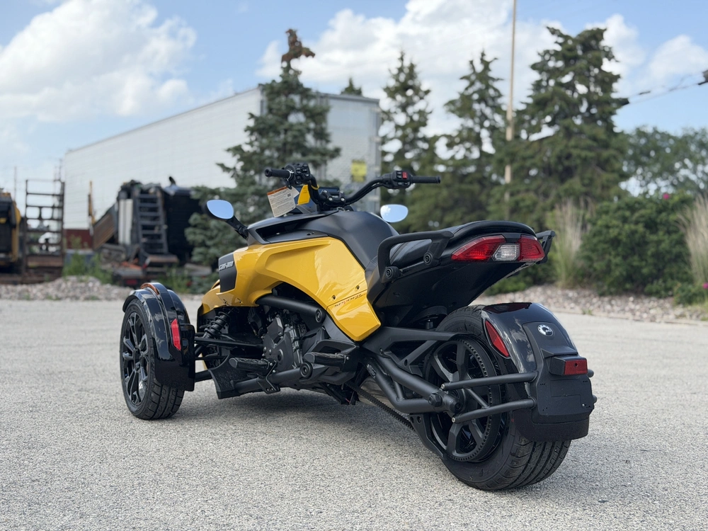 2026 Can-am Spyder F3-s alt