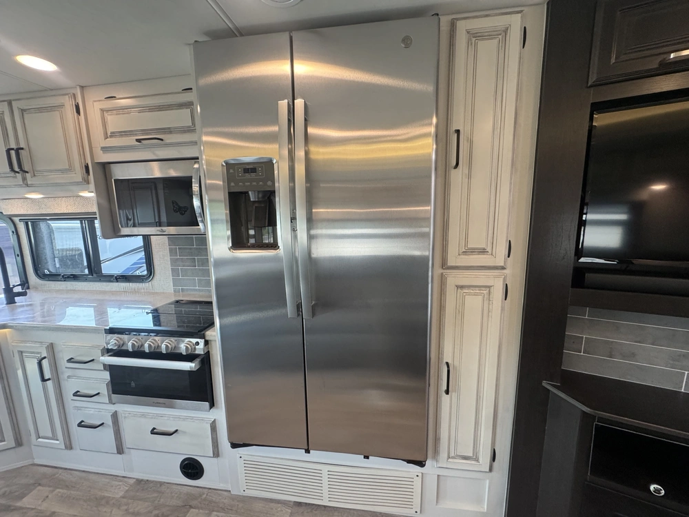 Jayco Precept 34b 2023 alt