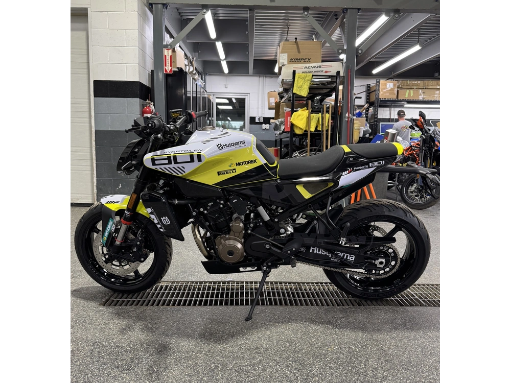 Husqvarna Vitpilen 801 2025 alt