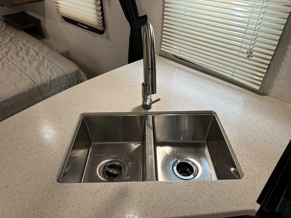 2018 Keystone Rv Cougar 22rbs alt