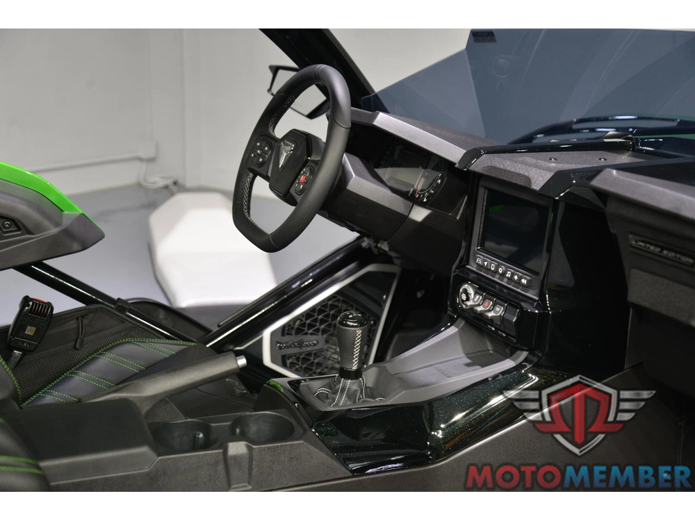 2026 Slingshot Grand Touring Manual alt