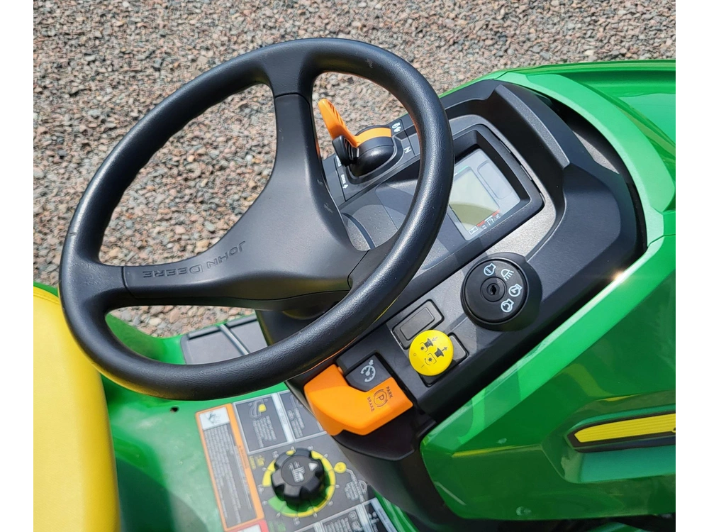 2021 John Deere X370 alt