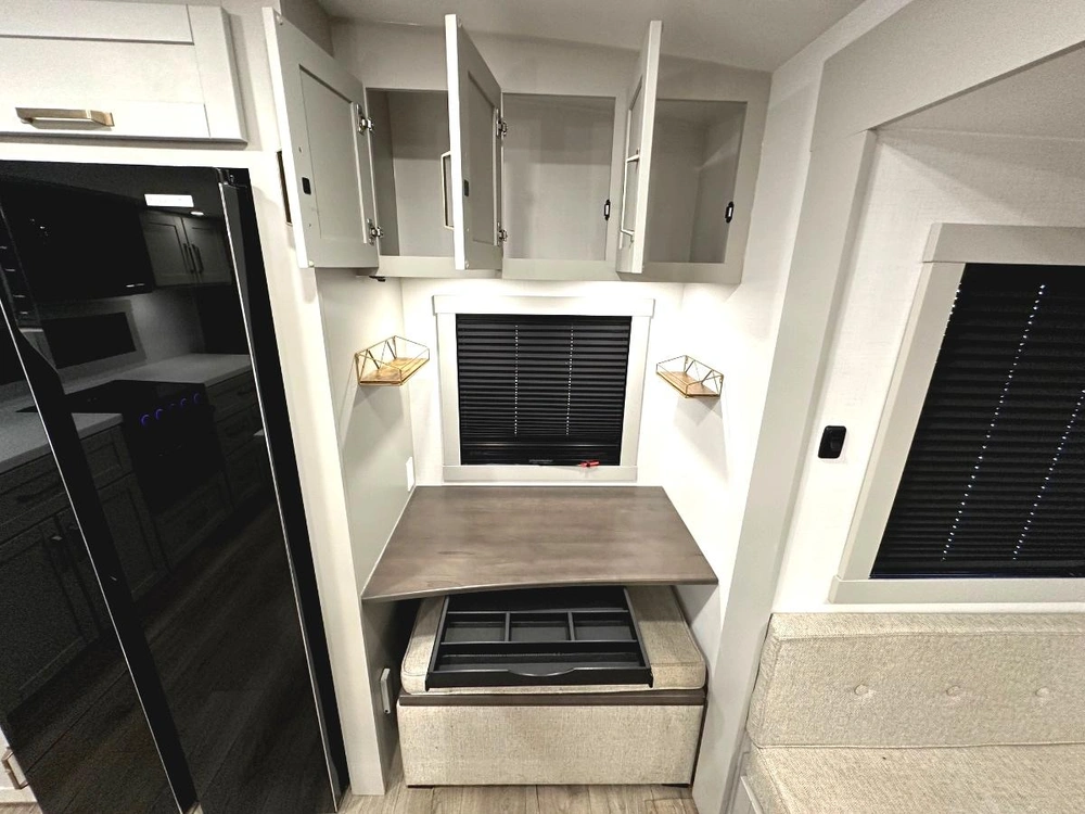 2024 Brinkley Rv Z-air 285 alt