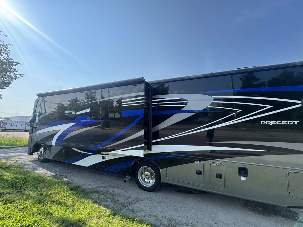 Jayco Precept 34b 2023 alt