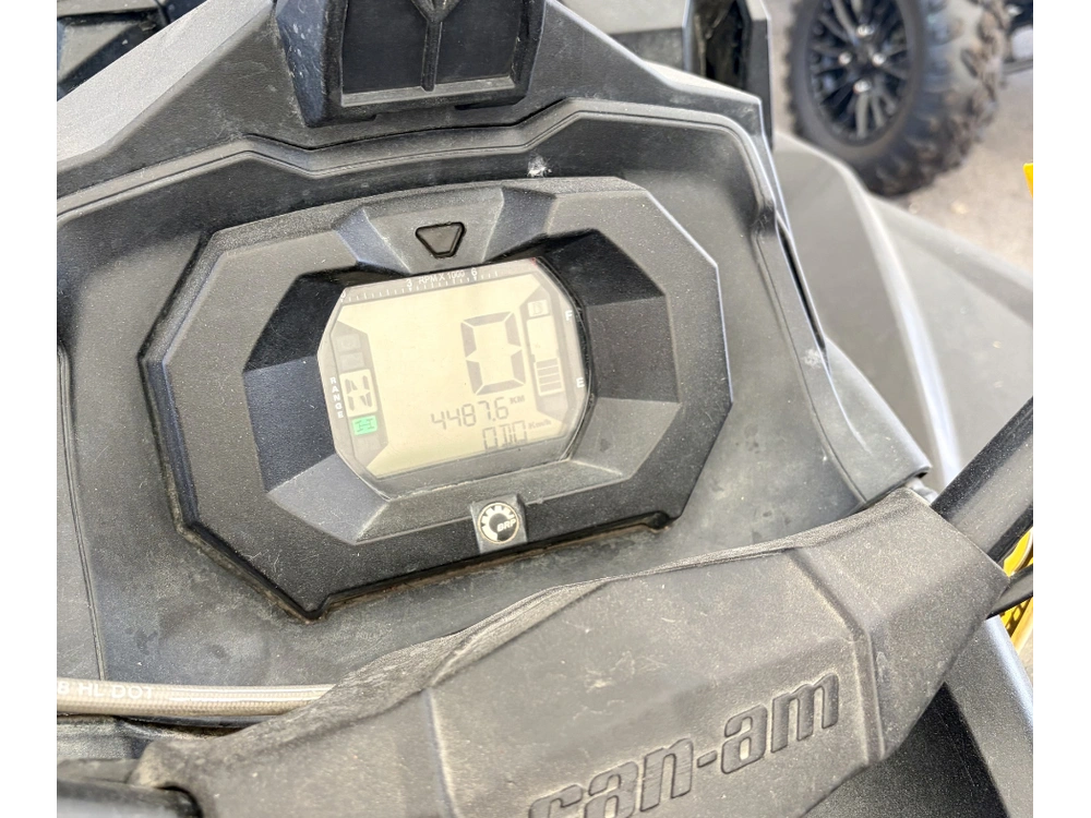 2015 Can-am Outlander 800 X Mr alt