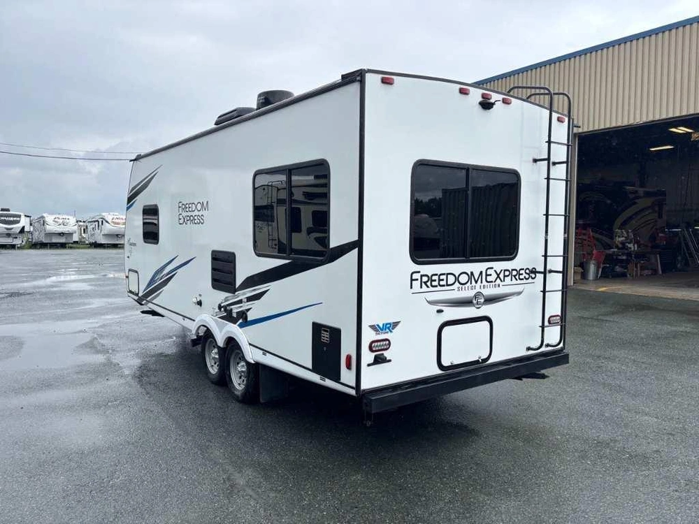 Coachmen Freedom Express 20se 2022 alt