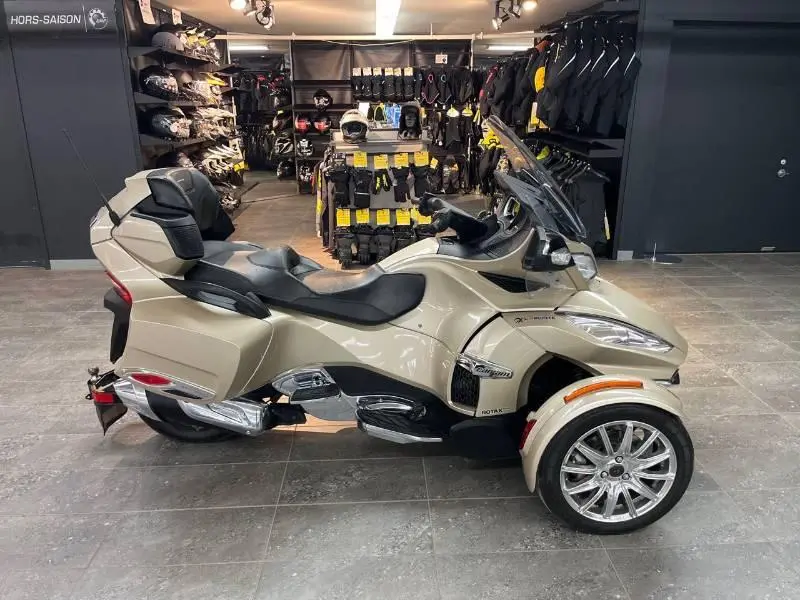 Can-Am RT LTD CHAMPAGNE/CHROME 2018