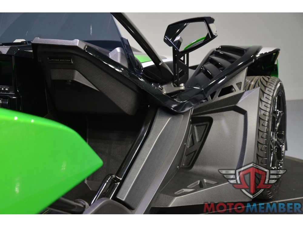 2026 Slingshot Grand Touring Manual alt