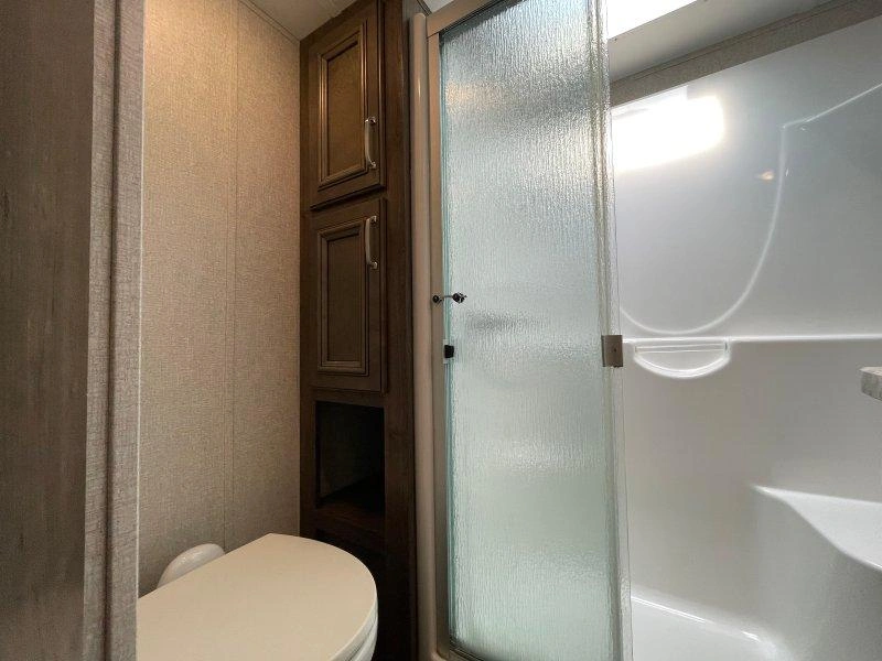 Keystone Rv Montana 310re 2019 alt