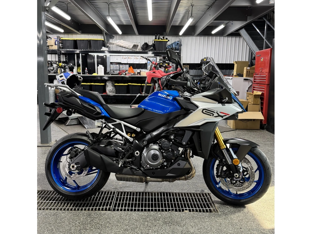Suzuki Gsx-s1000gxm5 2025 alt