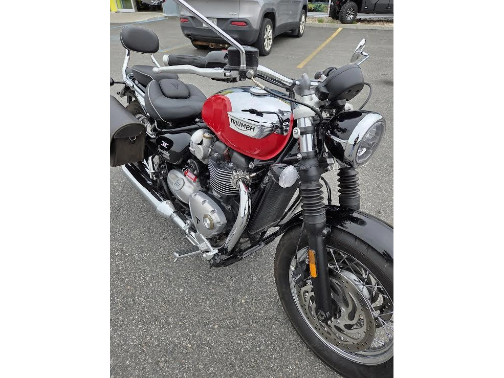 Triumph Bonneville Speedmaster 2023 alt