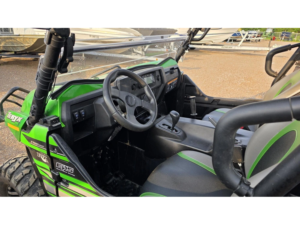 Kawasaki Teryx 2017 alt