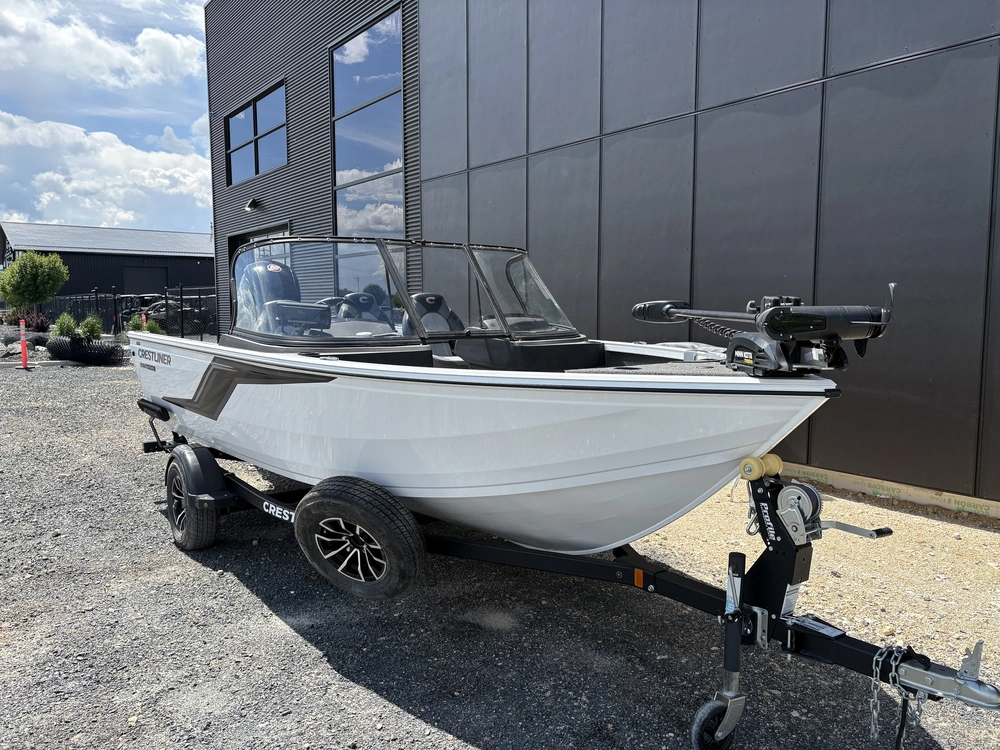 2025 Crestliner Hawk 1750 Wt alt