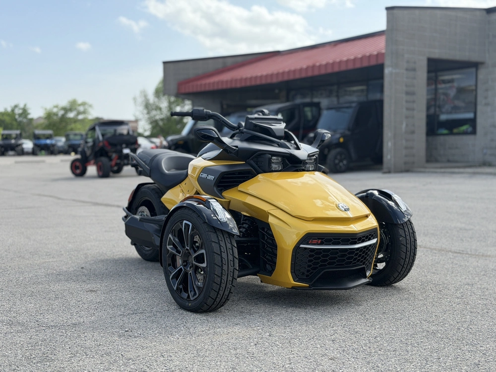 2026 Can-am Spyder F3-s alt