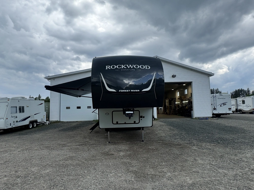 Forest River Rockwood Signature 301srk 2027 alt