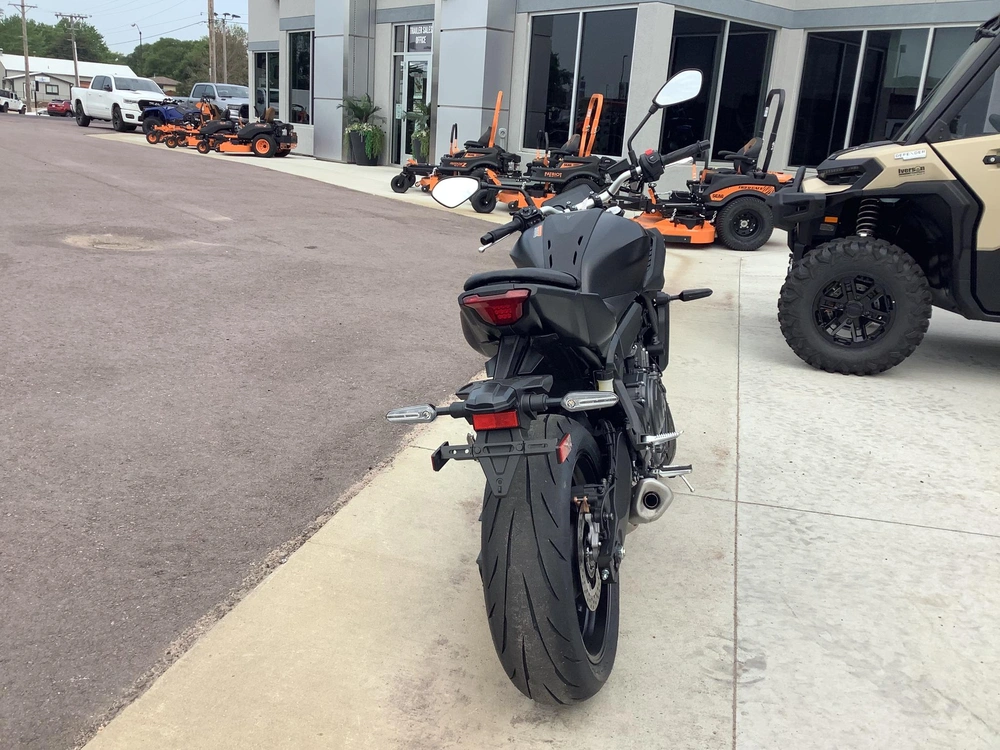2026 Yamaha Mt07 alt