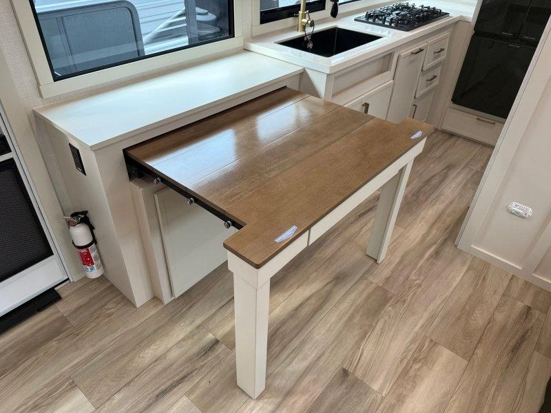 Brinkley Model I Ix20 2027 alt