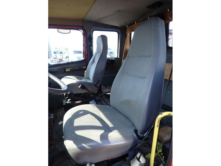 Freightliner Fl80 2004