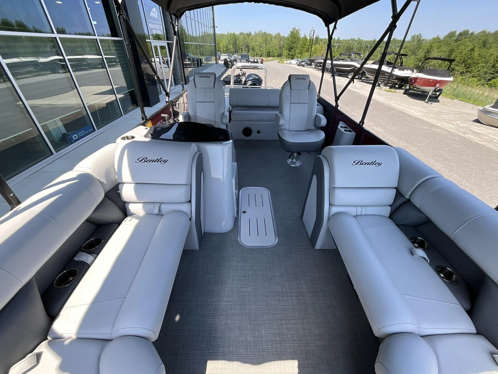 Bentley Elite 223 Swingback Dual Capitain 2023 alt