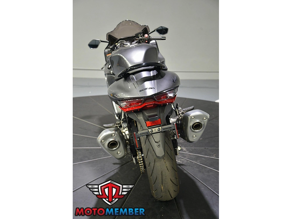 2024 Suzuki Hayabusa alt